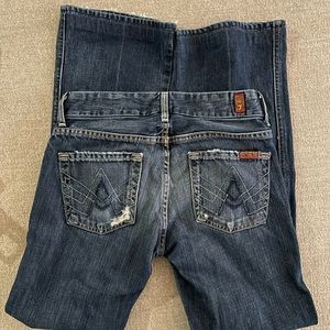 A Pocket 7FAM Jeans 7 for all Mankind Distressed